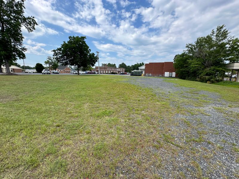 304 Heatley St, Moncks Corner, SC 29461