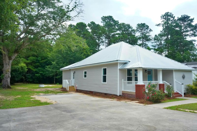 321 S Parler Ave, Saint George, SC 29477