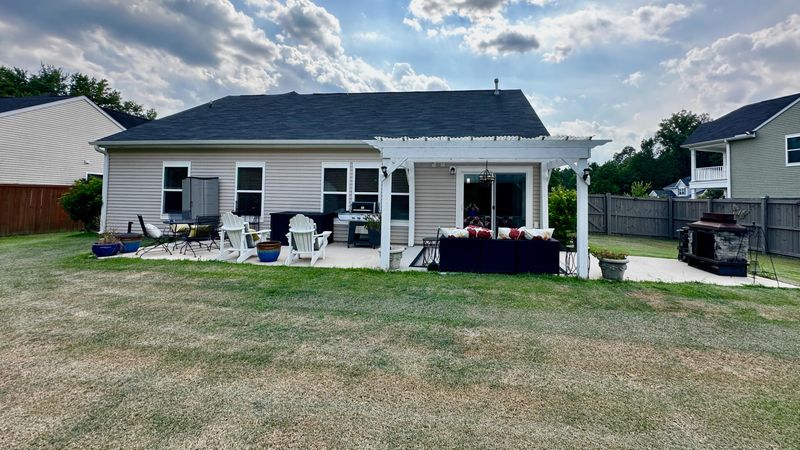 266 Urbano Ln, Goose Creek, SC 29445