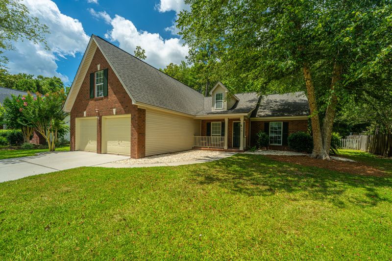 106 Summer Ridge Dr, Summerville, SC 29485