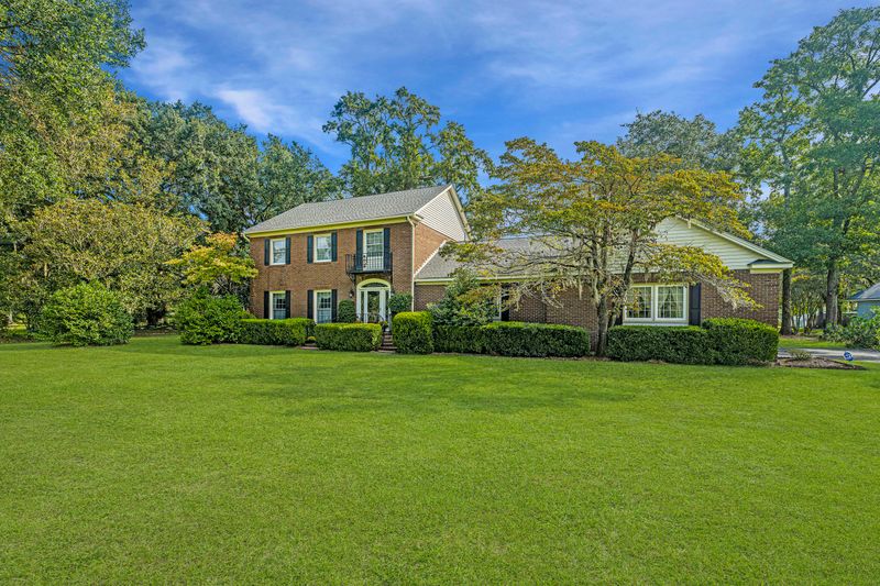 1912 Pinopolis Rd, Pinopolis, SC 29469