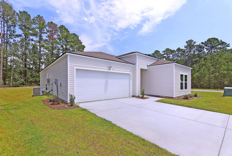 455 Camellia Bloom Dr, Moncks Corner, SC 29461