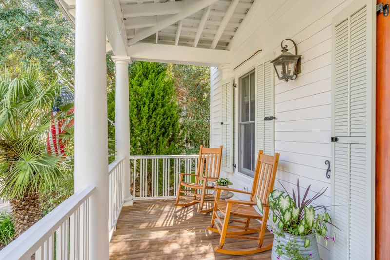 19 Edenton Rd, Mount Pleasant, SC 29464