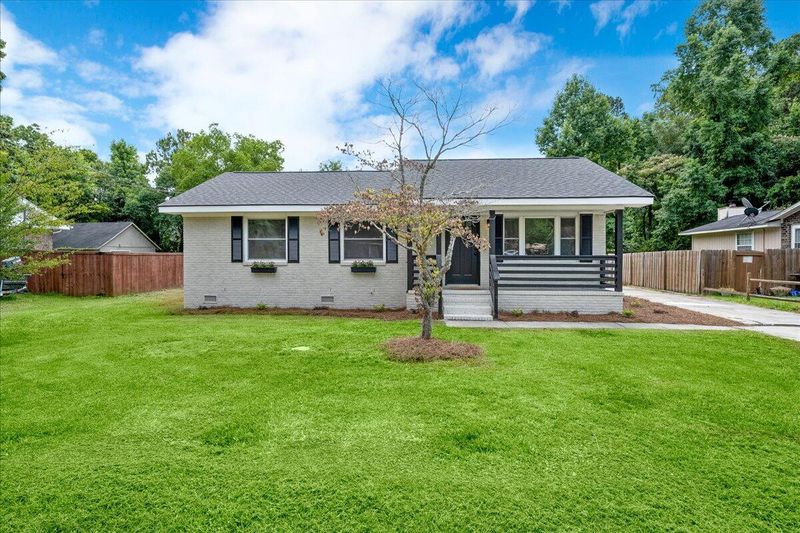 186 Monitor Cir, Moncks Corner, SC 29461