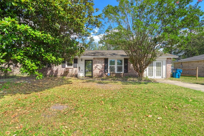 9856 Berrywood Dr, Ladson, SC 29456