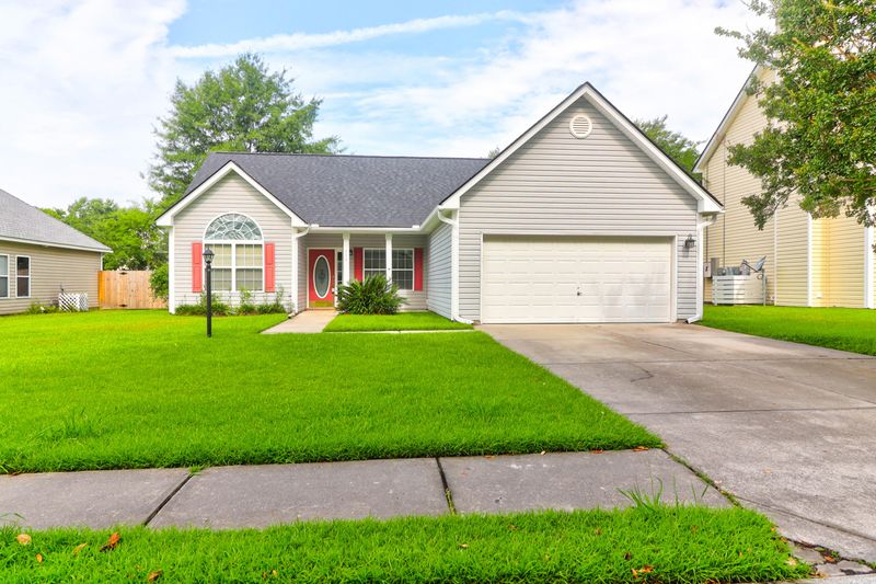 234 Highwoods Plantation Ave, Summerville, SC 29485