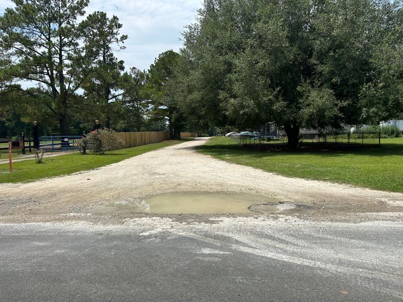 104 Earnhart Ln, Holly Hill, SC 29059