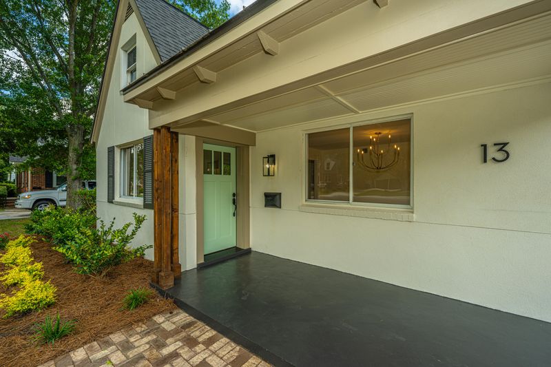 13 Riverdale Dr, Charleston, SC 29407