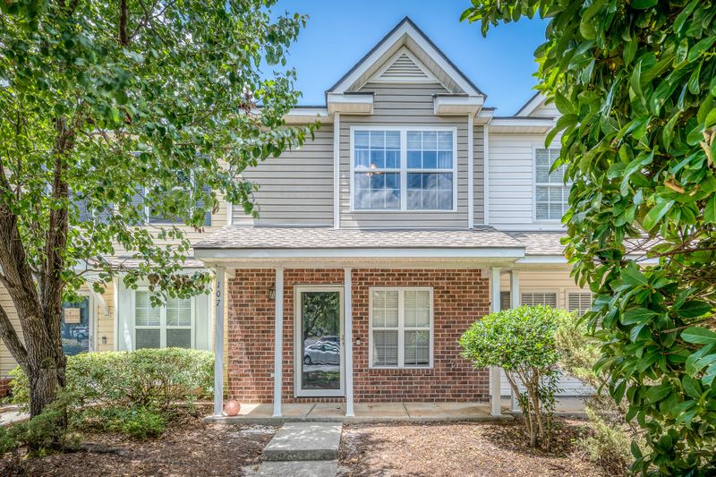 107 Macy Cir, Goose Creek, SC 29445