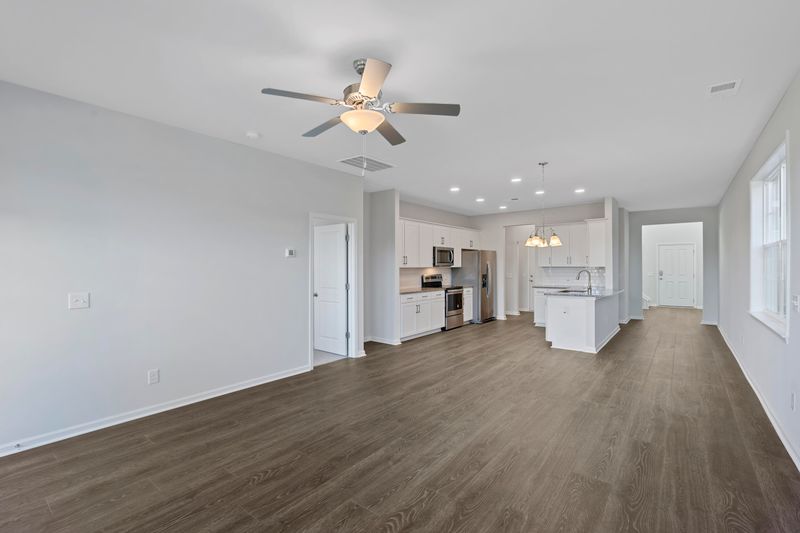 399 Green Fern Dr, Summerville, SC 29483
