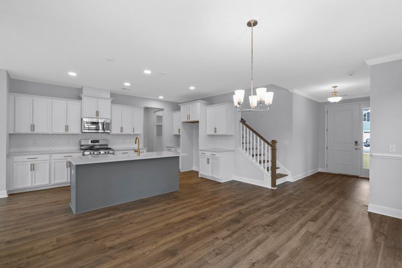 407 Green Fern Dr, Summerville, SC 29483