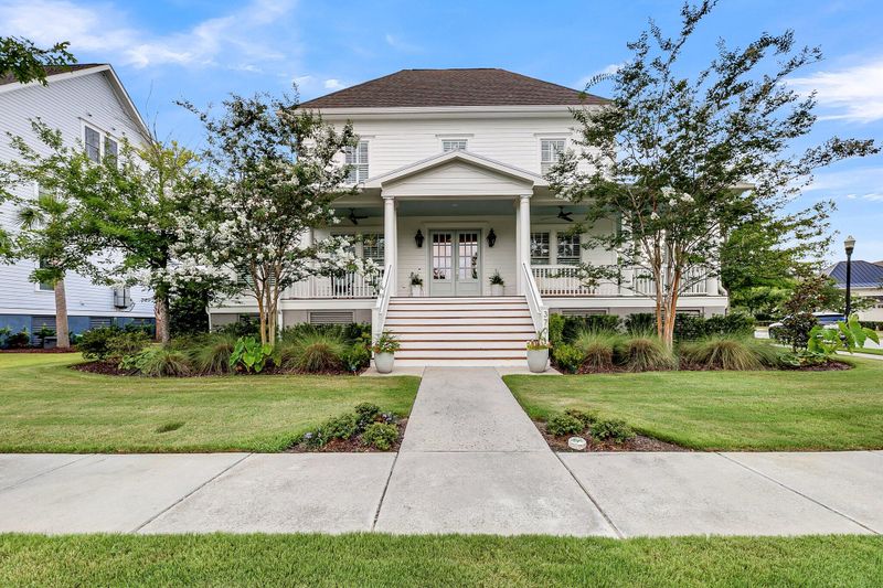 370 Lesesne St, Charleston, SC 29492