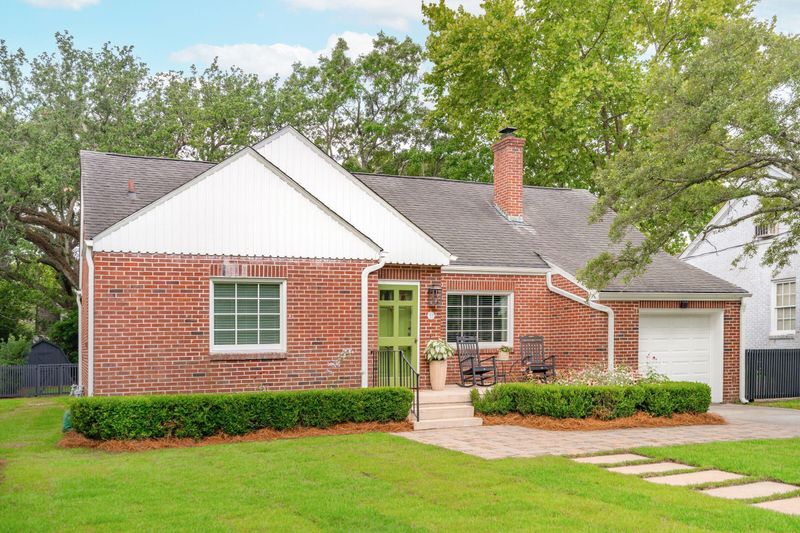 33 Stocker Dr, Charleston, SC 29407