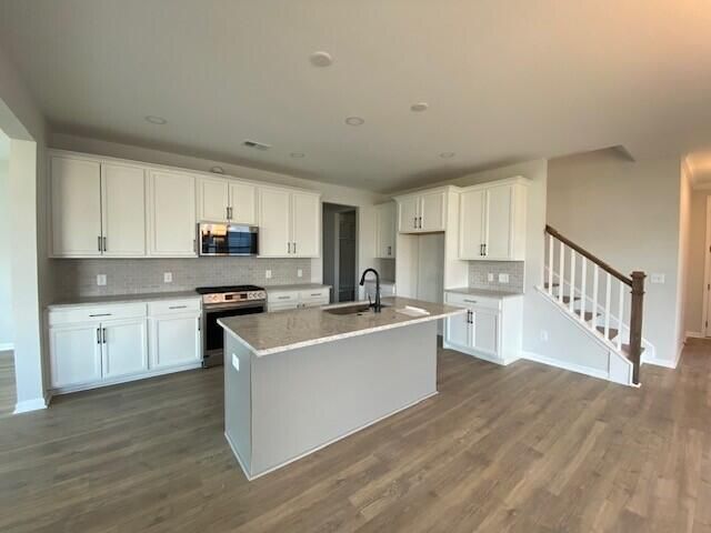 8730 Revival Rd, North Charleston, SC 29420