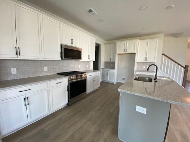 8730 Revival Rd, North Charleston, SC 29420