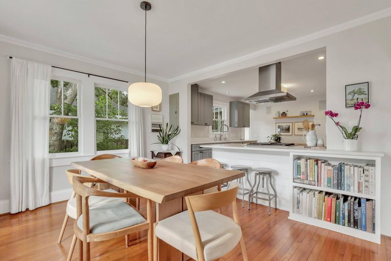 26 Darlington Ave, Charleston, SC 29403