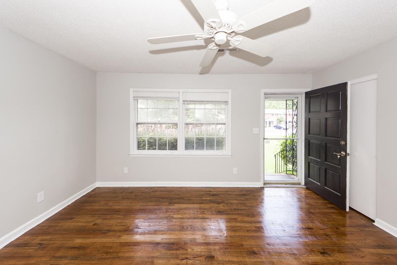 1837 Mepkin Rd, Charleston, SC 29407