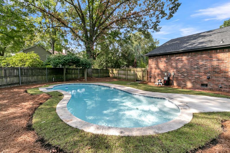 102 High Meadow Pl, Goose Creek, SC 29445
