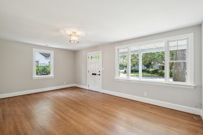10 Live Oak Ave, Charleston, SC 29407