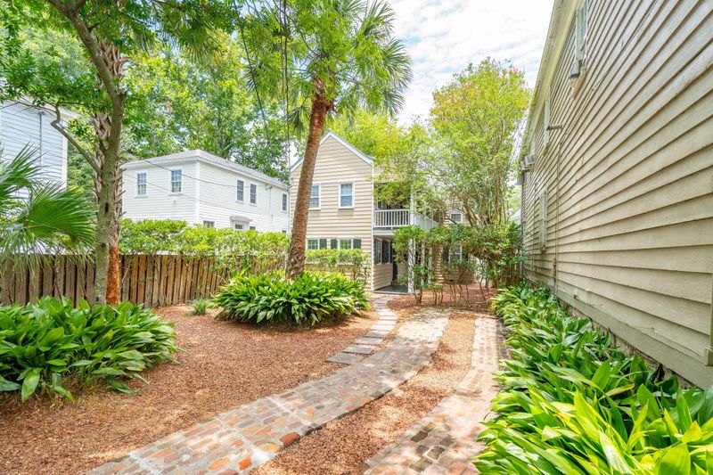 14 Jasper St, Charleston, SC 29403