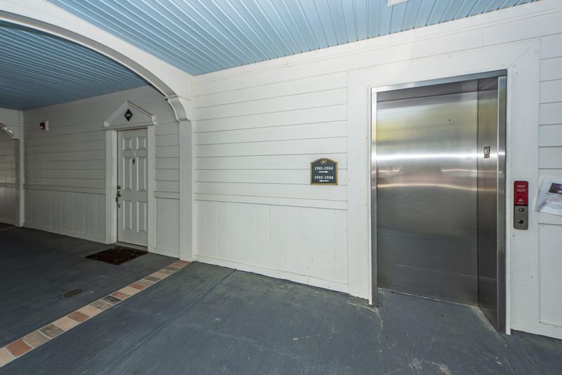 1906 Basildon Rd, Mount Pleasant, SC 29466