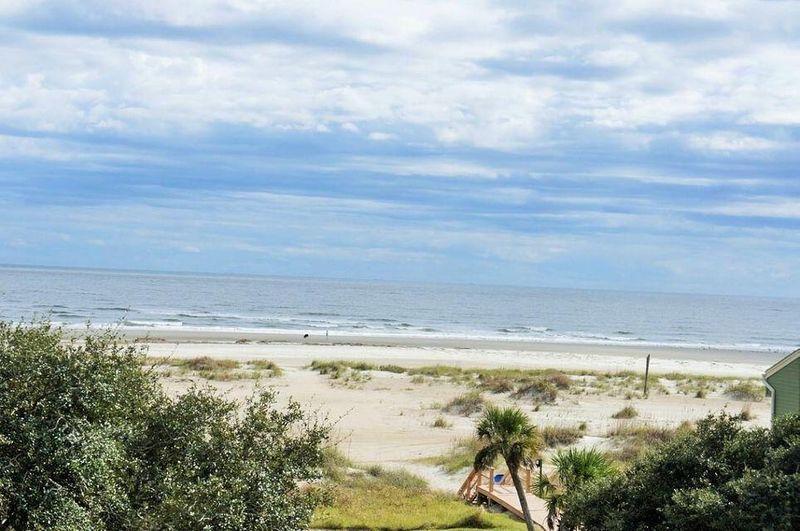 305 Shipwatch A Dr #1/13th Share, Isle Of Palms, SC 29451
