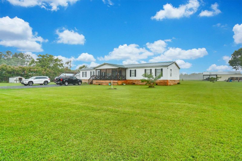 117 Woody Ln, Bonneau, SC 29431