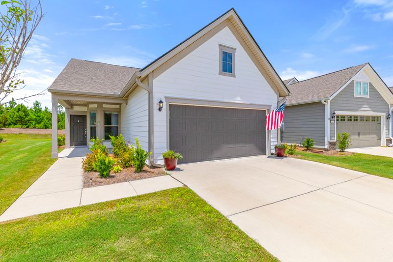 615 Daffodil Ct, Summerville, SC 29486