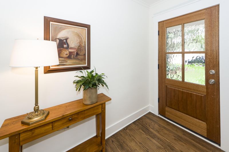 1334 S Edgewater Dr, Charleston, SC 29407