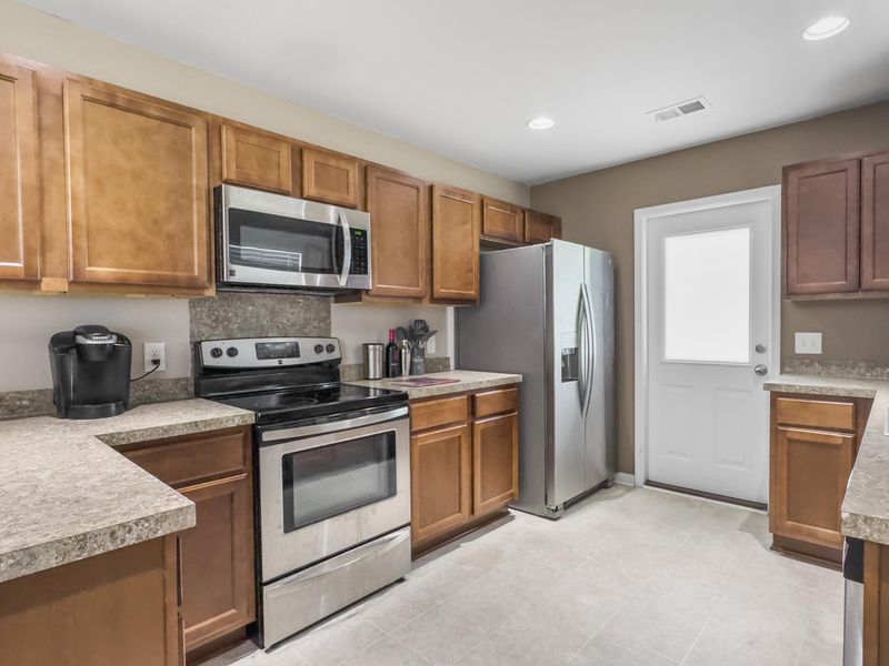 158 Brittondale Rd, Summerville, SC 29485