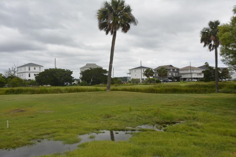 7 Battery Park Rd, Edisto Island, SC 29438