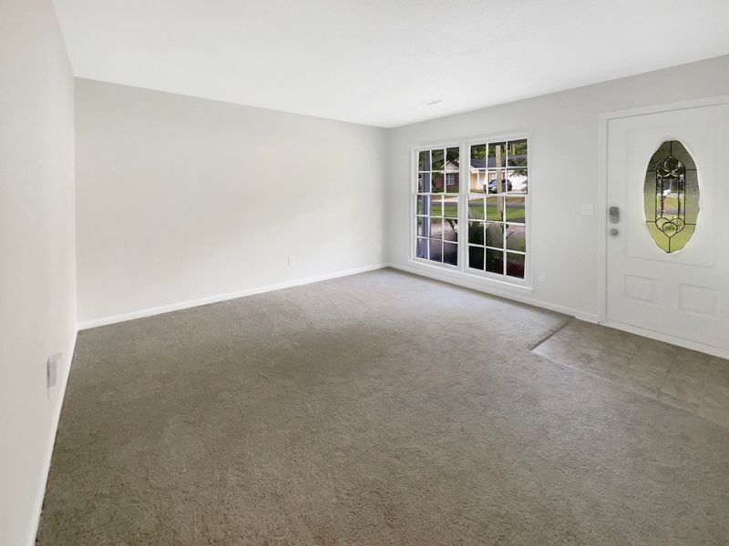 319 E Pandora Dr, Goose Creek, SC 29445