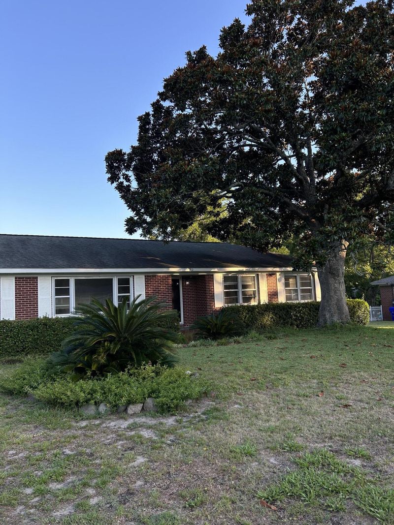 780 Fort Sumter Dr, Charleston, SC 29412