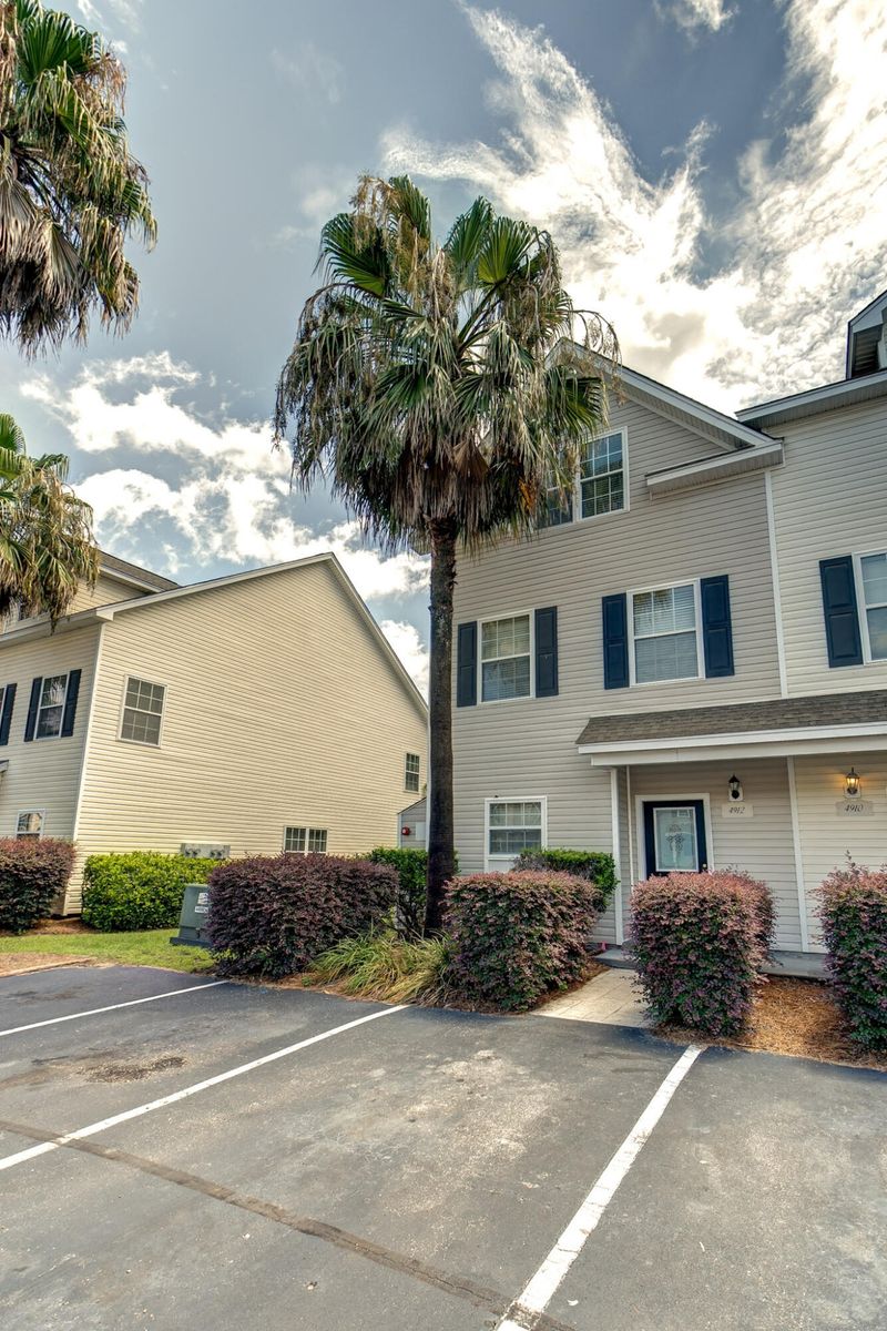 4912 Lake Palmetto Ln, North Charleston, SC 29418
