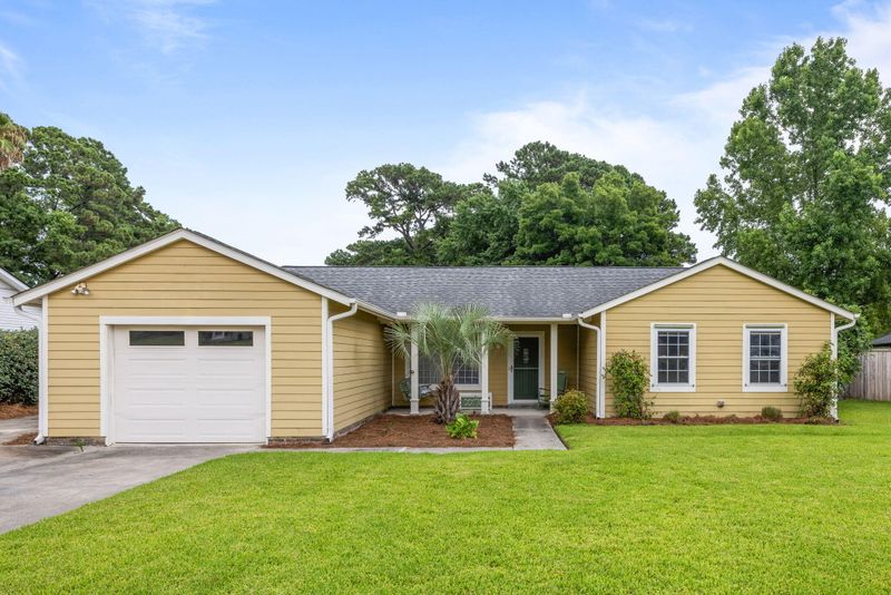 1614 Lauda Dr, Mount Pleasant, SC 29464