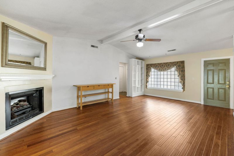 1614 Lauda Dr, Mount Pleasant, SC 29464