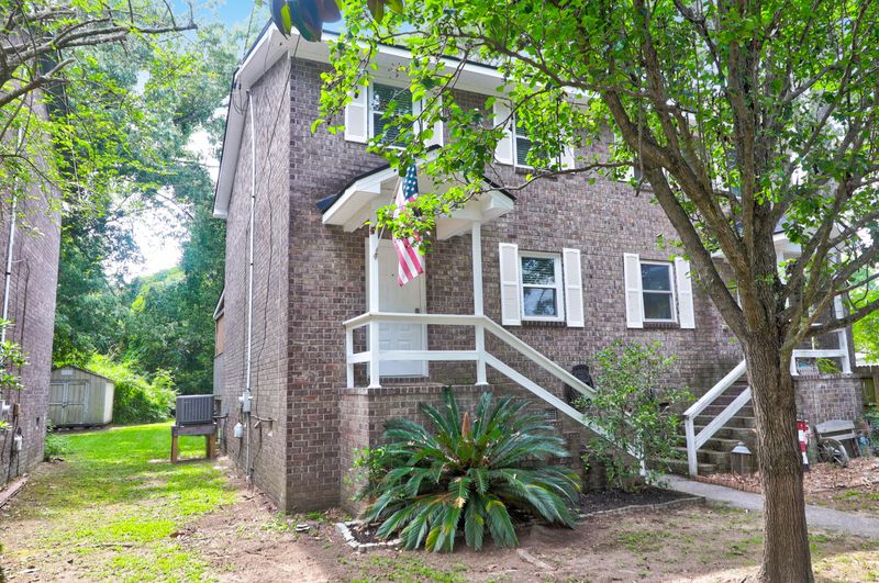 1498 Theresa Dr #A, Charleston, SC 29412