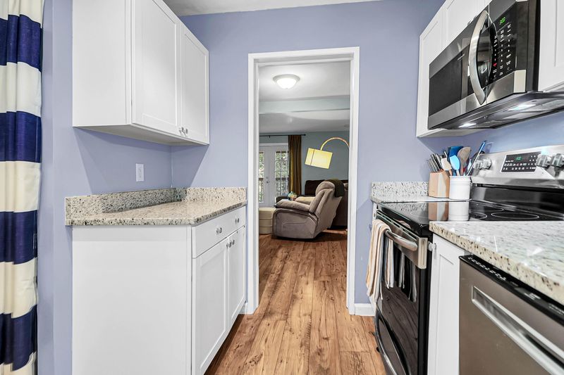1498 Theresa Dr #A, Charleston, SC 29412