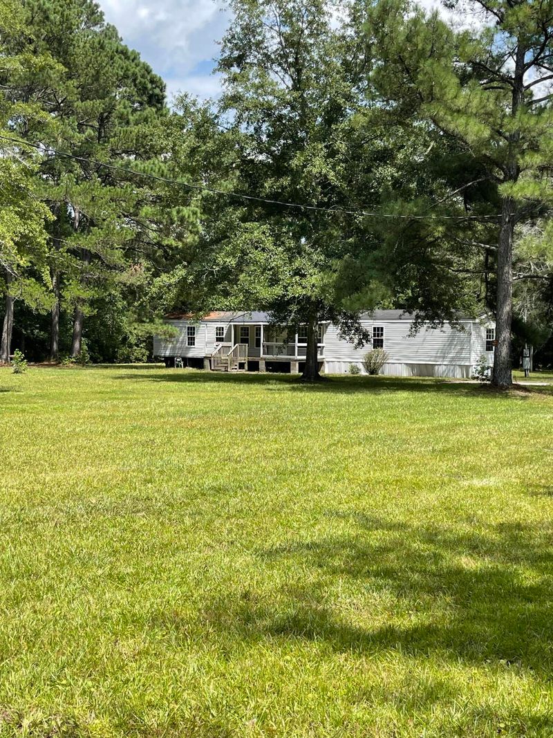 187 Easy St, Harleyville, SC 29448
