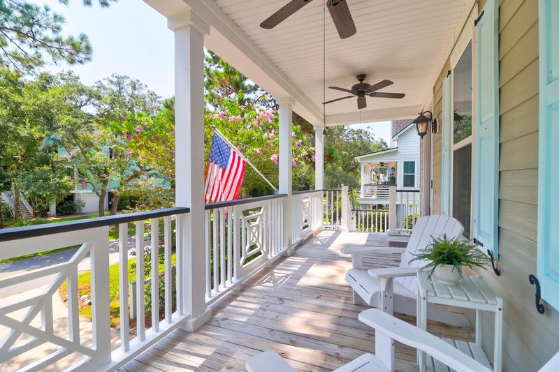 1638 Periwinkle Dr, Mount Pleasant, SC 29466