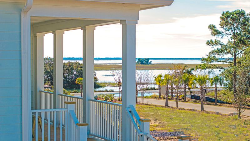 1044 Capersview Ct, Awendaw, SC 29429