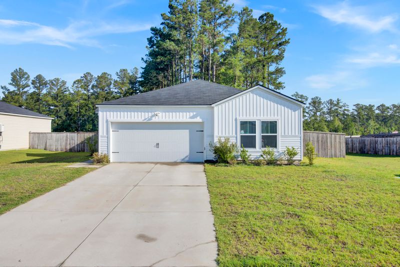 275 Firewheel Ct, Summerville, SC 29486