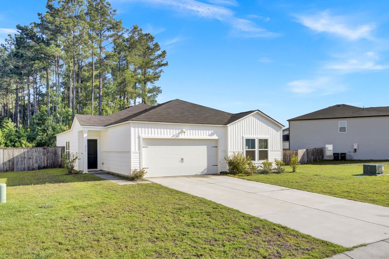 275 Firewheel Ct, Summerville, SC 29486