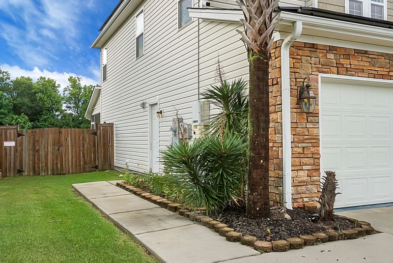 1338 Song Sparrow Way, Hanahan, SC 29410