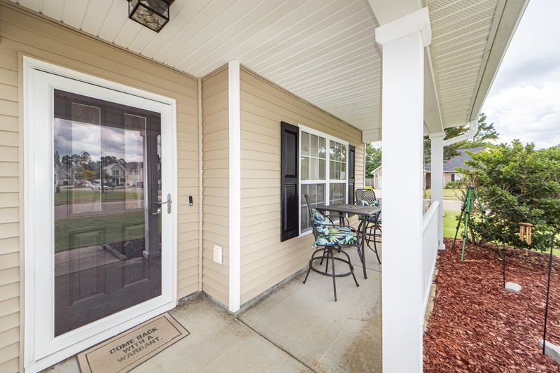 102 Waterbrook Dr, Goose Creek, SC 29445