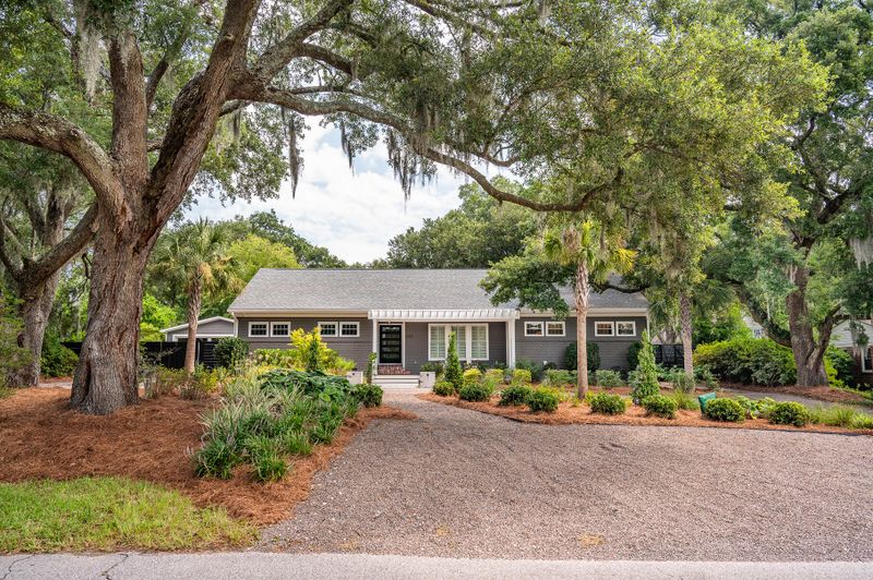 292 Hobcaw Dr, Mount Pleasant, SC 29464