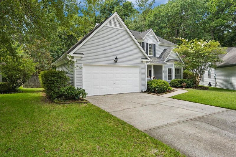 102 Cary Ct, Goose Creek, SC 29445