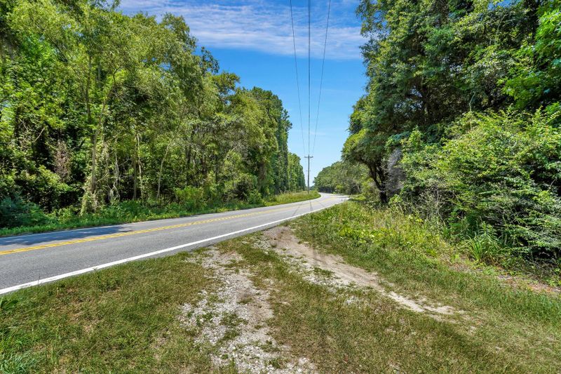 3953 River Rd, Johns Island, SC 29455