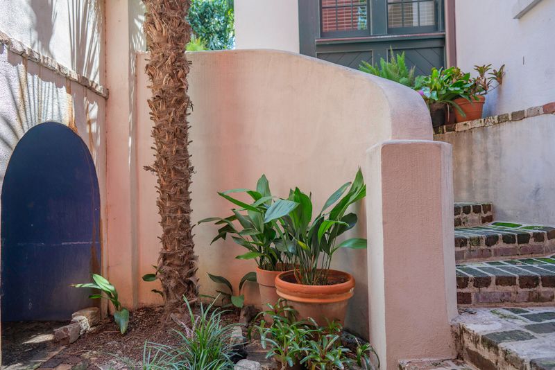 14 Catfiddle St, Charleston, SC 29403