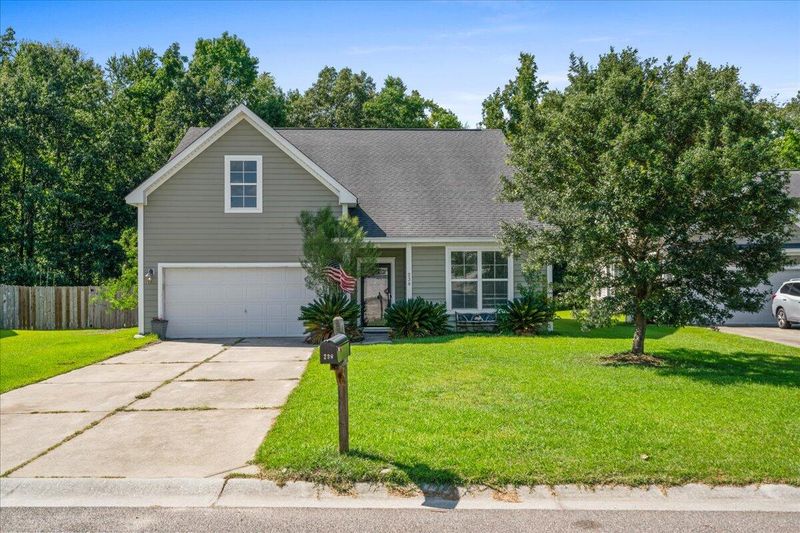 238 Palmetto Village Cir, Moncks Corner, SC 29461